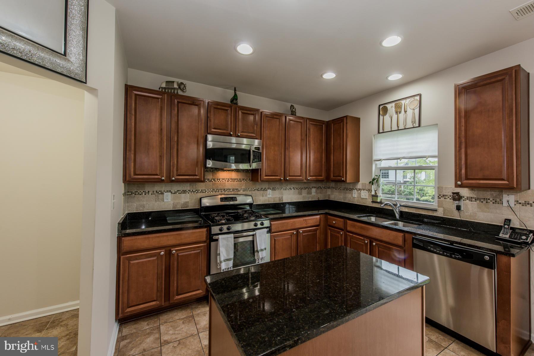 9588 Chaton Road Laurel, MD 20723 - Photo 6 of 22 Kitchen