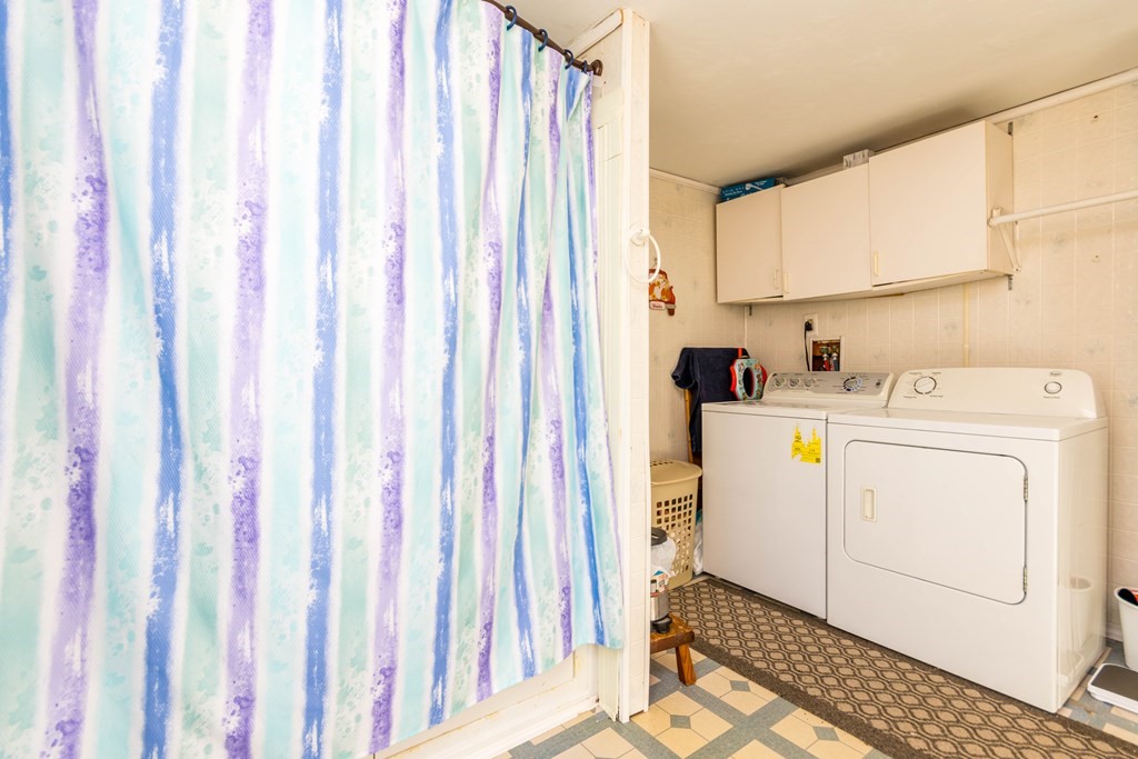 16 Blueberry Road Bourne, MA 02532 - Photo 13 of 22 a utility room with dryer and washer