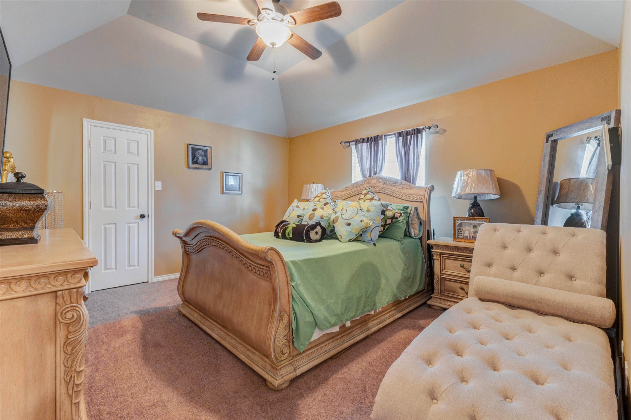 8211 Paddle Rock Lane Rosenberg, TX 77469 - Photo 34 of 50 a bedroom with bed and window