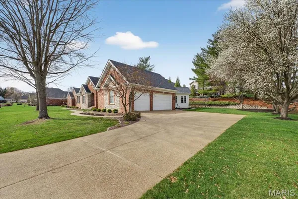 $989,000 | 59 West Meath Weldon Spring, Weldon Spring, MO 63304