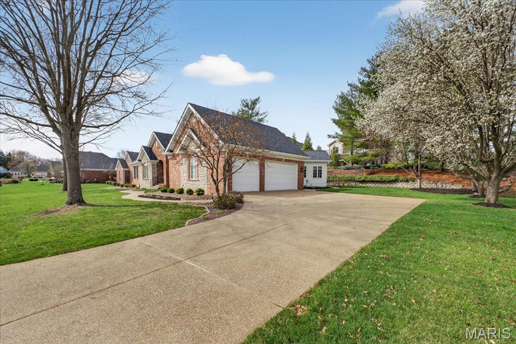 59 West Meath Weldon Spring Weldon Spring, MO 63304 - Photo 5 of 63