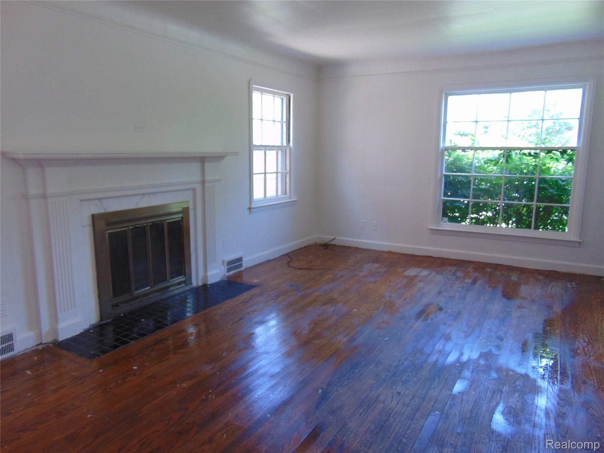 5535 Audubon Road Detroit, MI 48224 - Photo 5 of 22 DSC00811.JPG