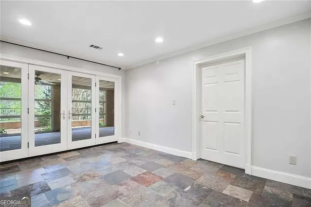 $6,995 | 460 Ivy Park Lane Northeast, Atlanta, GA 30305