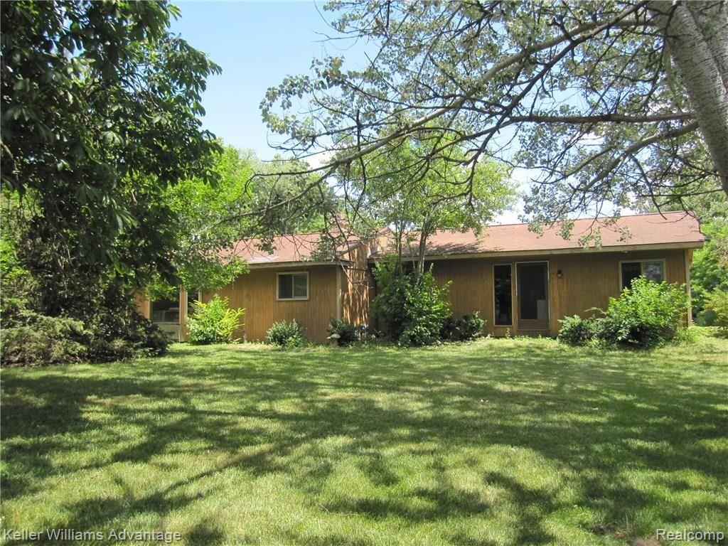 25572 Johns Road South Lyon, MI 48178 - Photo 2 of 3 IMG_6951.JPG