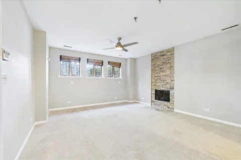 $689,000 | 4315 North Richmond Street, Unit 1N, Chicago, IL 60618