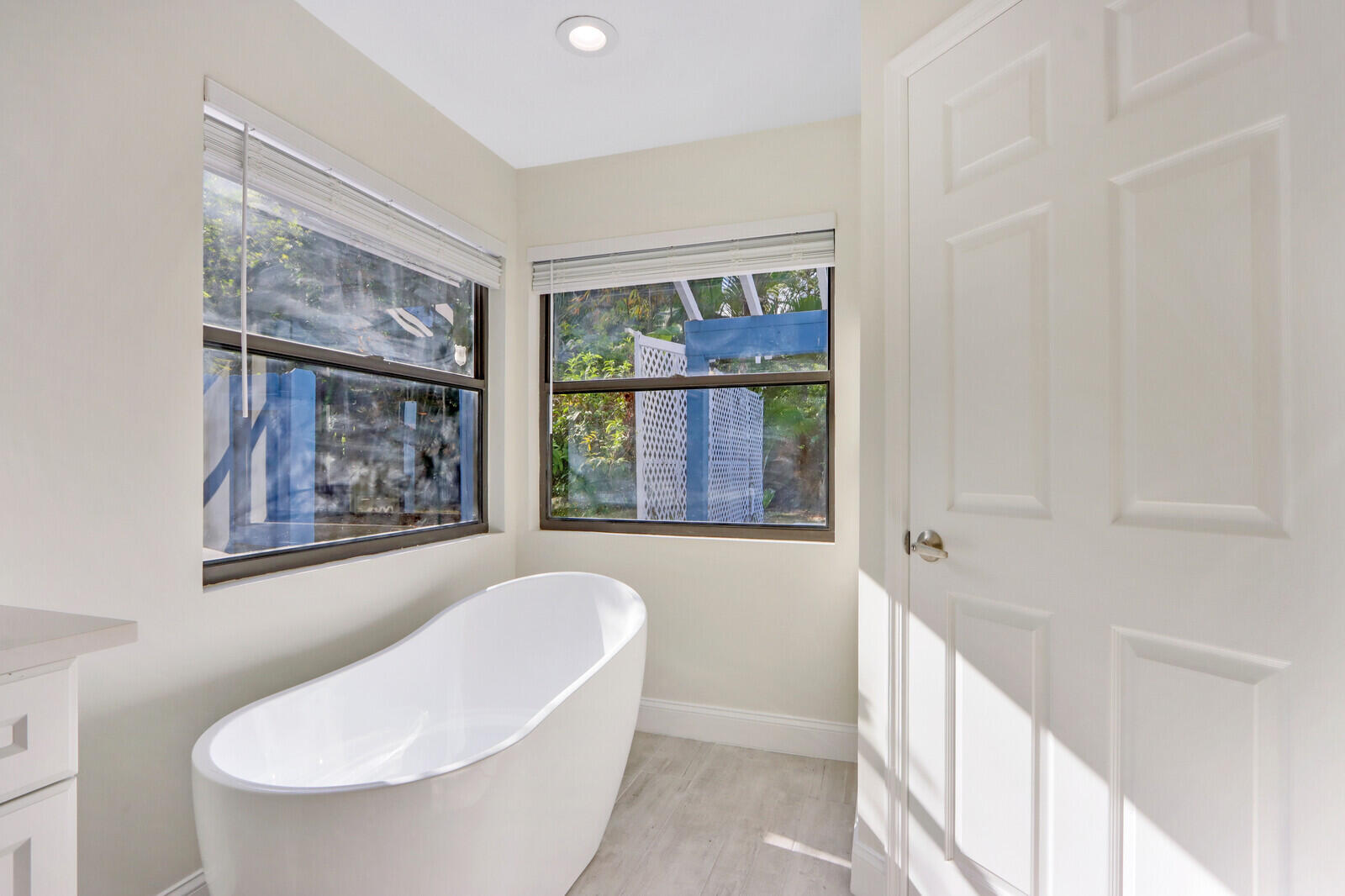 10894 154th Road North Jupiter, FL 33478 - Photo 17 of 49 separate tub in master bath