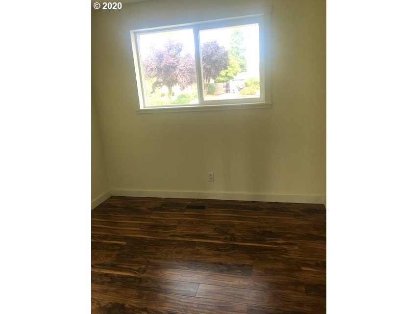 1273 T Street Springfield, OR 97477 - Photo 9 of 13 Gallery Image 9