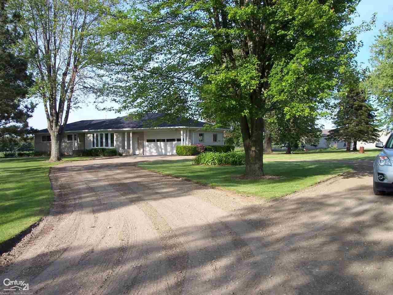 298 Howell Road Allenton, MI 48002 - Photo 17 of 19