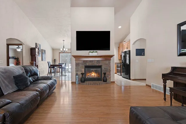 $519,900 | W6303 Rocky Mountain Drive, Greenville, WI 54942