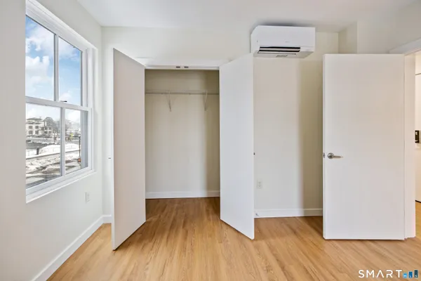 $1,500 | 1355 Main Street, Unit 207, Hartford, CT 06103