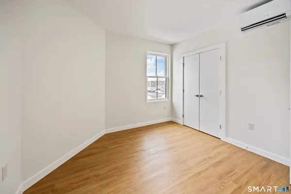 $1,500 | 1355 Main Street, Unit 207, Hartford, CT 06103