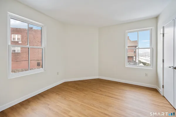 $1,500 | 1355 Main Street, Unit 207, Hartford, CT 06103