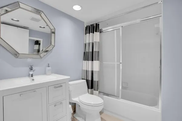 $2,200 | 1702 Andros Isle, Unit D4, Coconut Creek, FL 33066