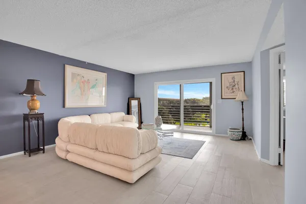 $2,200 | 1702 Andros Isle, Unit D4, Coconut Creek, FL 33066