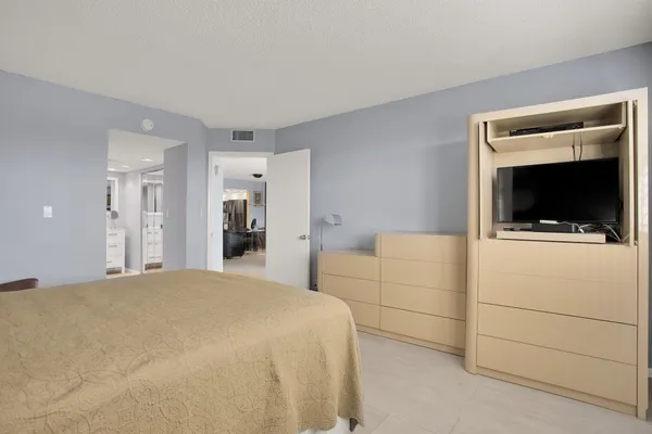 $2,200 | 1702 Andros Isle, Unit D4, Coconut Creek, FL 33066