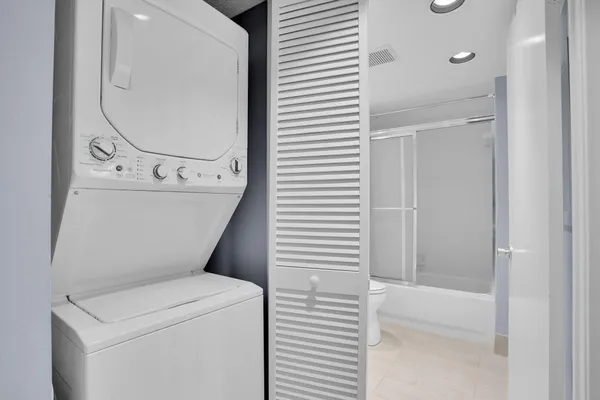 $2,200 | 1702 Andros Isle, Unit D4, Coconut Creek, FL 33066
