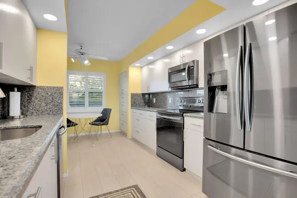 $2,200 | 1702 Andros Isle, Unit D4, Coconut Creek, FL 33066