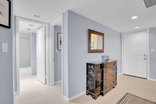 $2,200 | 1702 Andros Isle, Unit D4, Coconut Creek, FL 33066