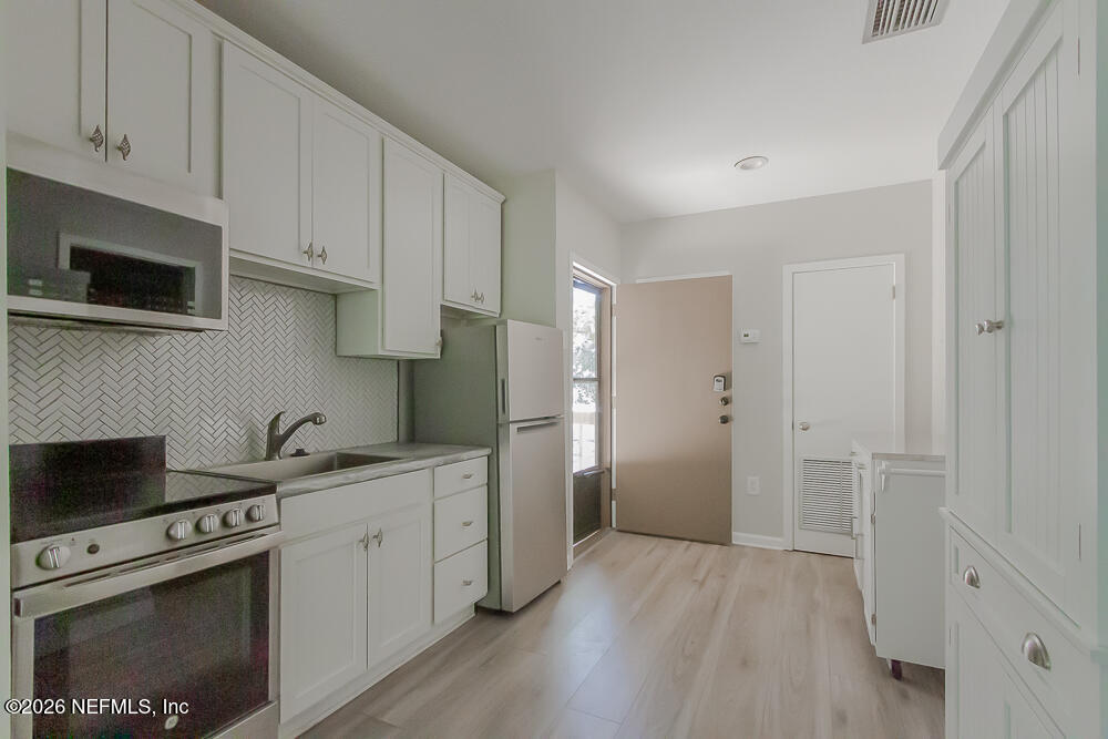 2920 Ravines Road, Unit 1221 Middleburg, FL 32068 - Photo 6 of 17 20261026_ravines_rd_7237