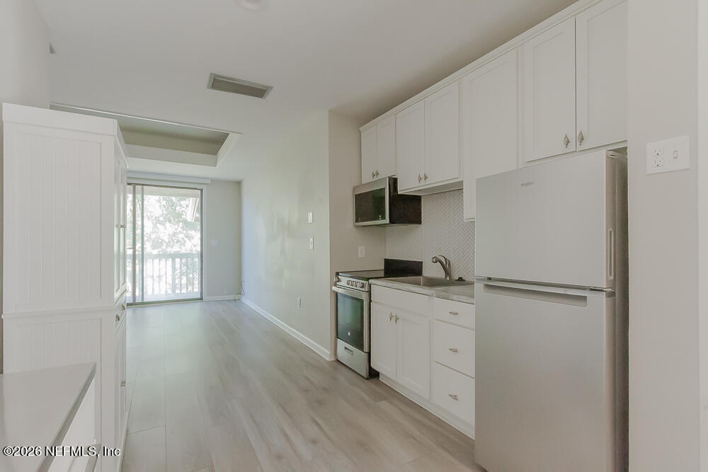 2920 Ravines Road, Unit 1221 Middleburg, FL 32068 - Photo 7 of 17 20261026_ravines_rd_7246