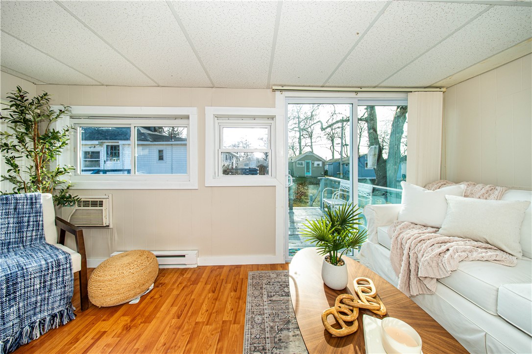 46 Andrew Comstock Road Warwick, RI 02886 - Photo 12 of 27