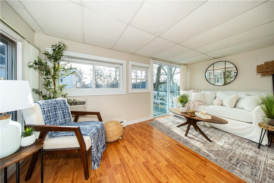 46 Andrew Comstock Road Warwick, RI 02886 - Photo 13 of 27