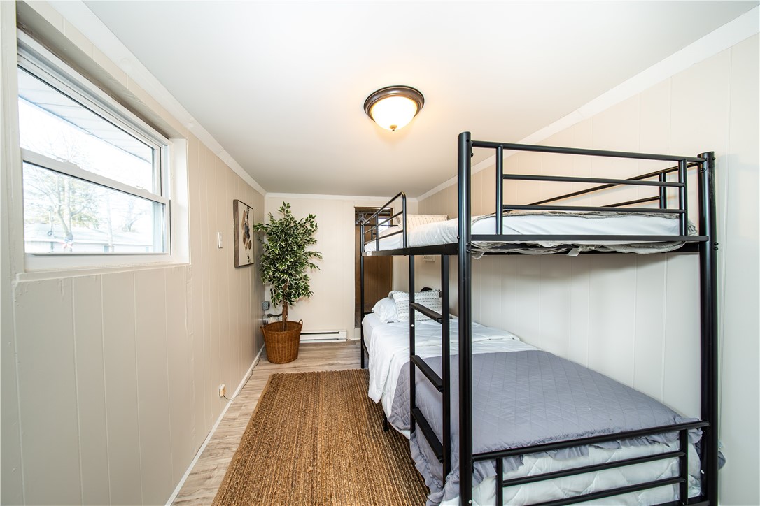 46 Andrew Comstock Road Warwick, RI 02886 - Photo 15 of 27