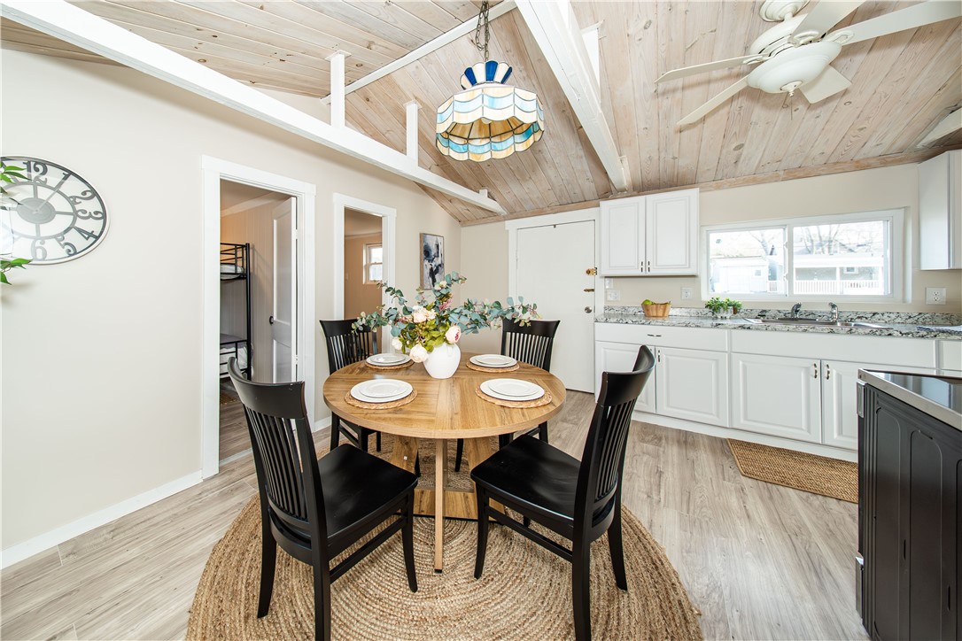 46 Andrew Comstock Road Warwick, RI 02886 - Photo 6 of 27