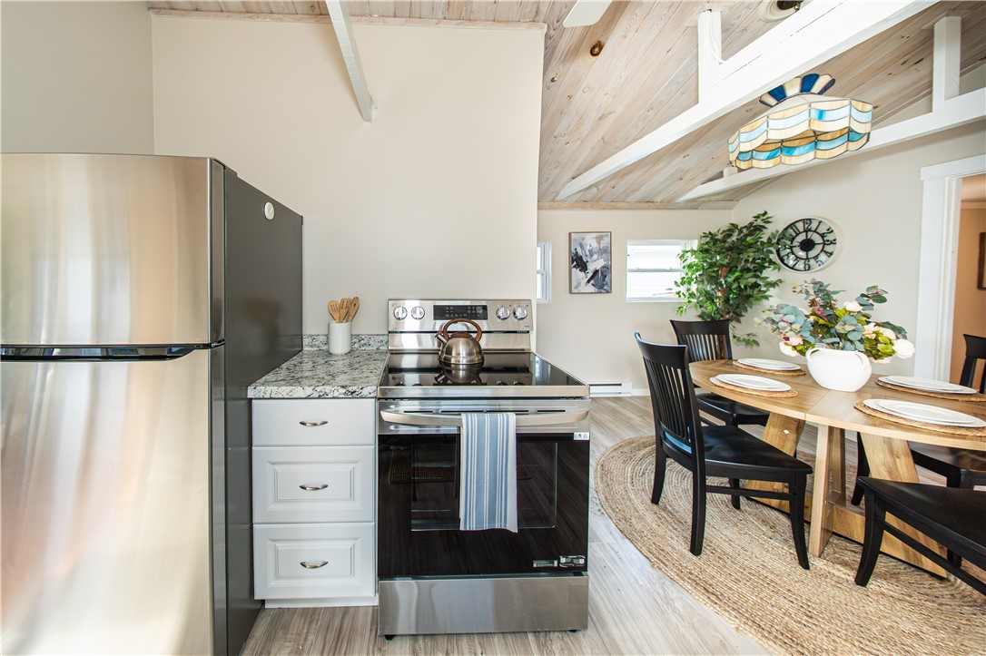 46 Andrew Comstock Road Warwick, RI 02886 - Photo 8 of 27