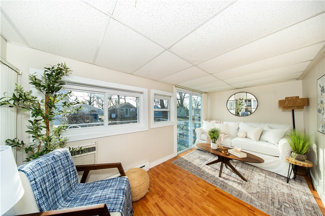 46 Andrew Comstock Road Warwick, RI 02886 - Photo 10 of 27