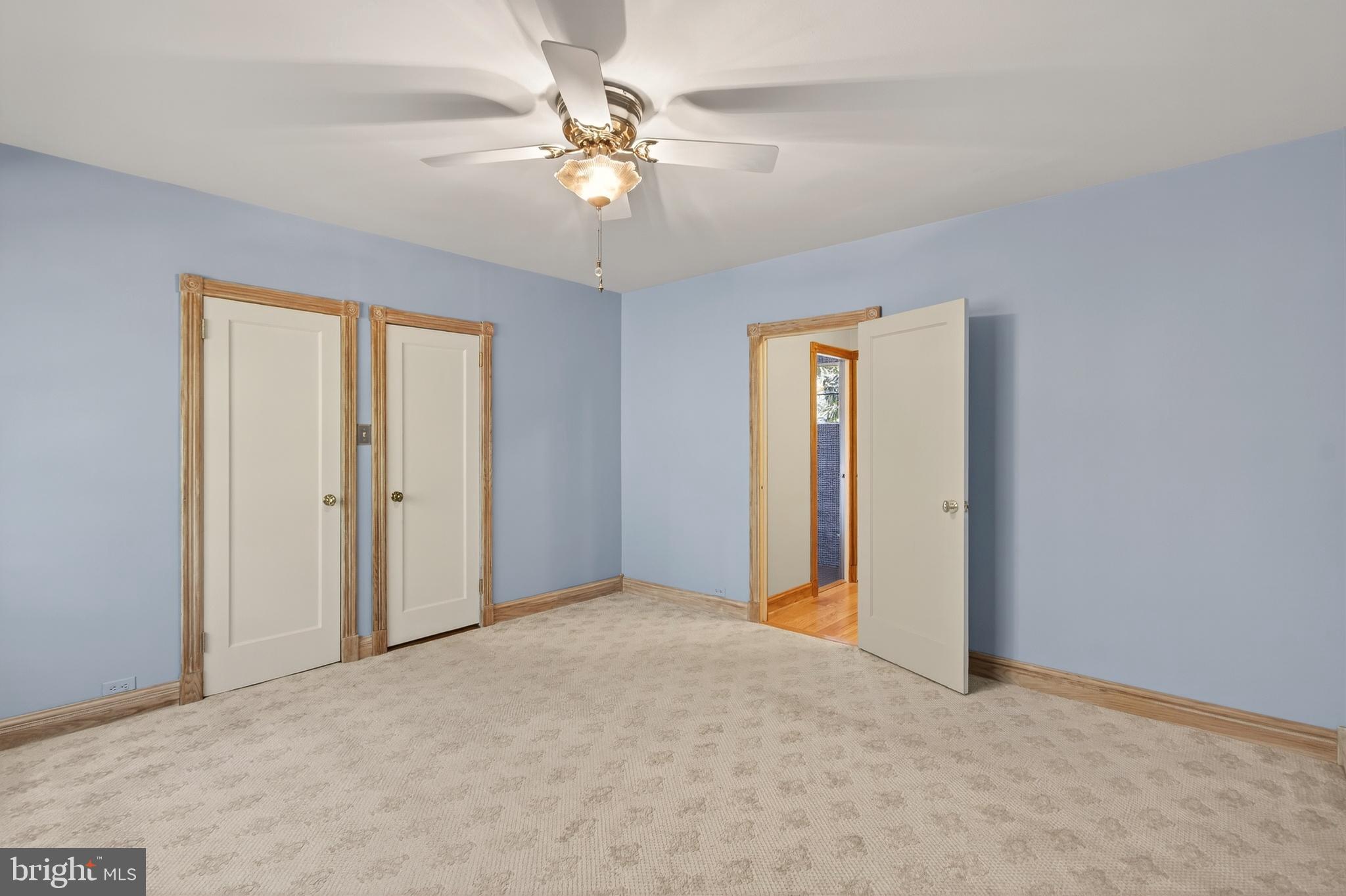 1649 Preston Road Alexandria, VA 22302 - Photo 16 of 31 an empty room with chandelier fan