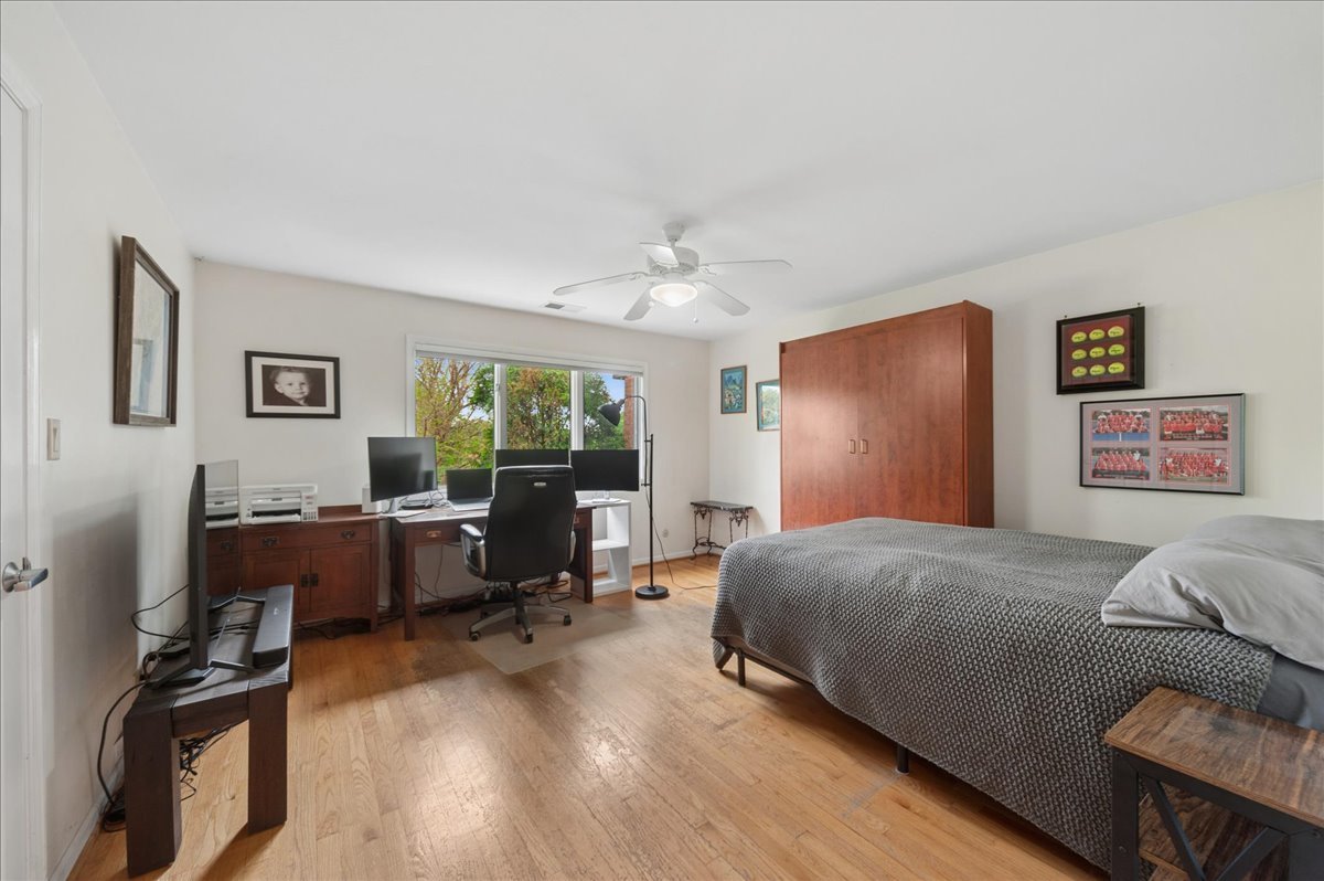 90 Boardwalk Place Park Ridge, IL 60068 - Photo 13 of 27 Gallery Image 13