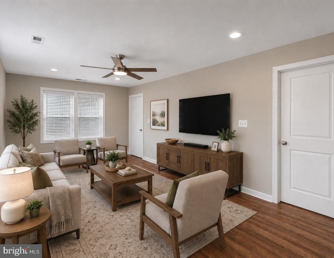 14 Montrose Road Pasadena, MD 21122 - Photo 7 of 16 Gallery Image 7