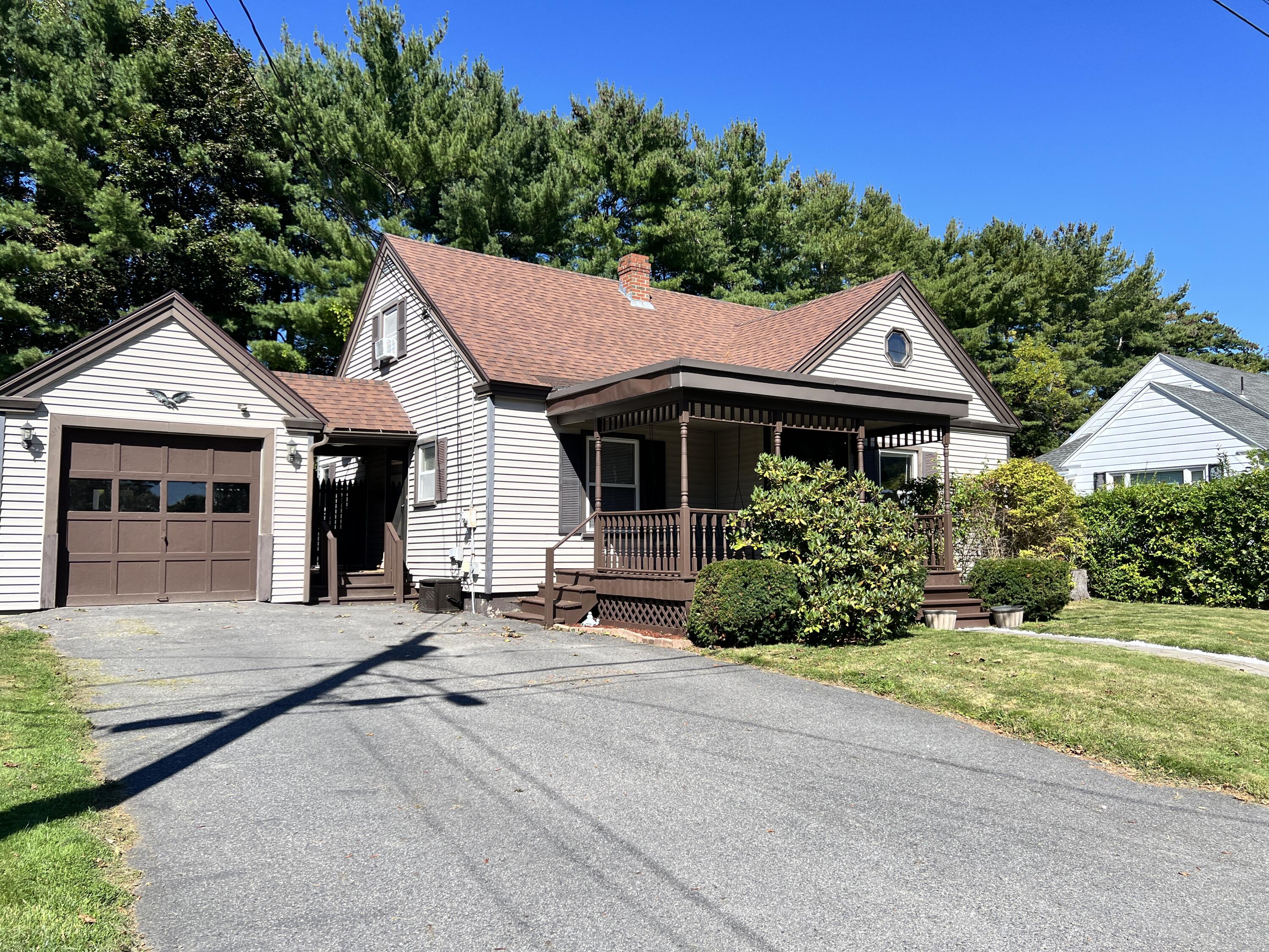 15 Collette Street Waterville, ME 04901 - Photo 1 of 19 Front