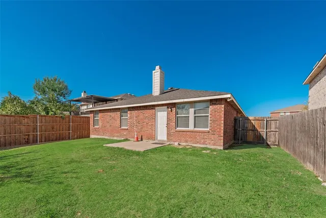 $2,500 | 602 Ambarella Street, Arlington, TX 76002