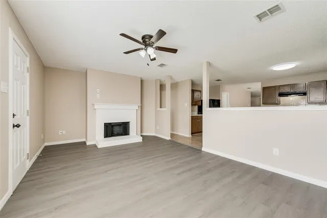 $2,500 | 602 Ambarella Street, Arlington, TX 76002