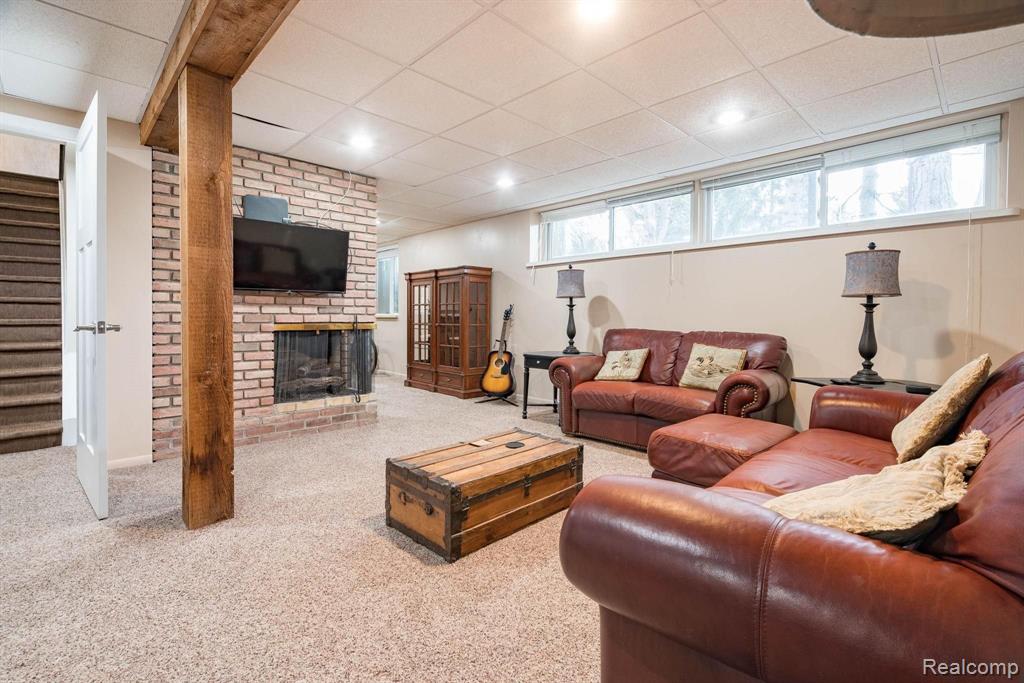 210 Donegal Drive Rochester Hills, MI 48309 - Photo 29 of 48