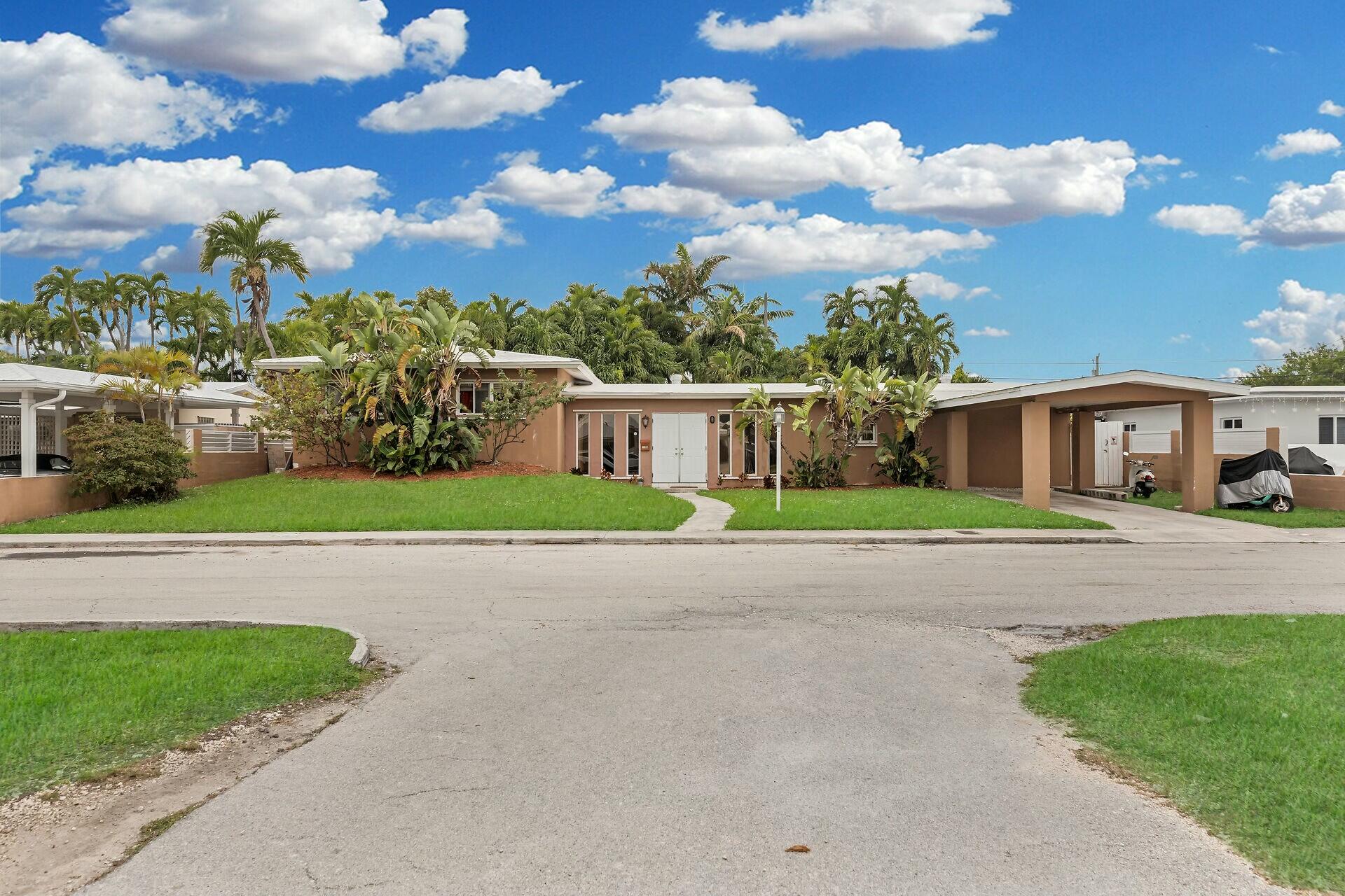 1106 17th Street Key West, FL 33040 - Photo 33 of 33 a view of a house with a yard