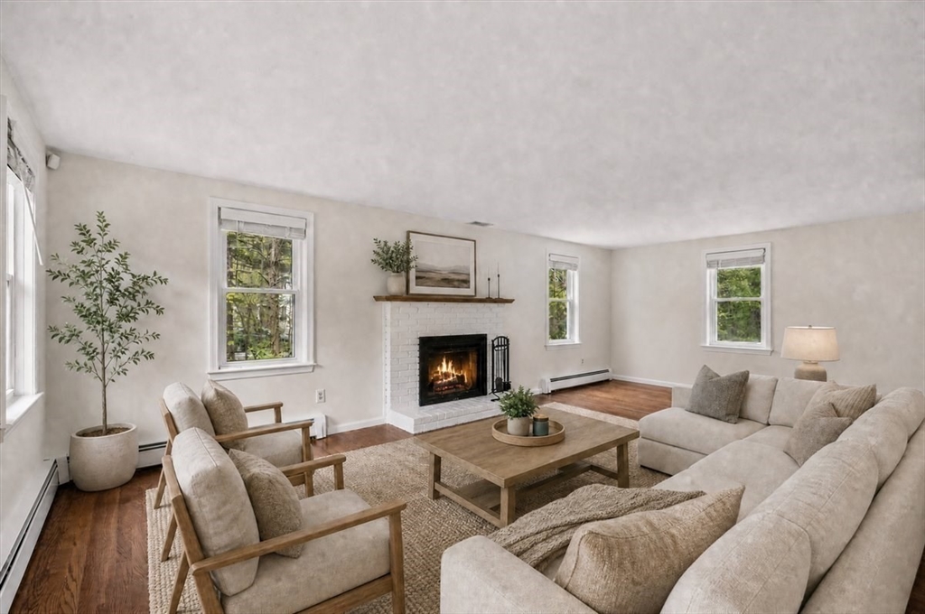 9 Robinhood Road Tyngsborough, MA 01879 - Photo 16 of 41