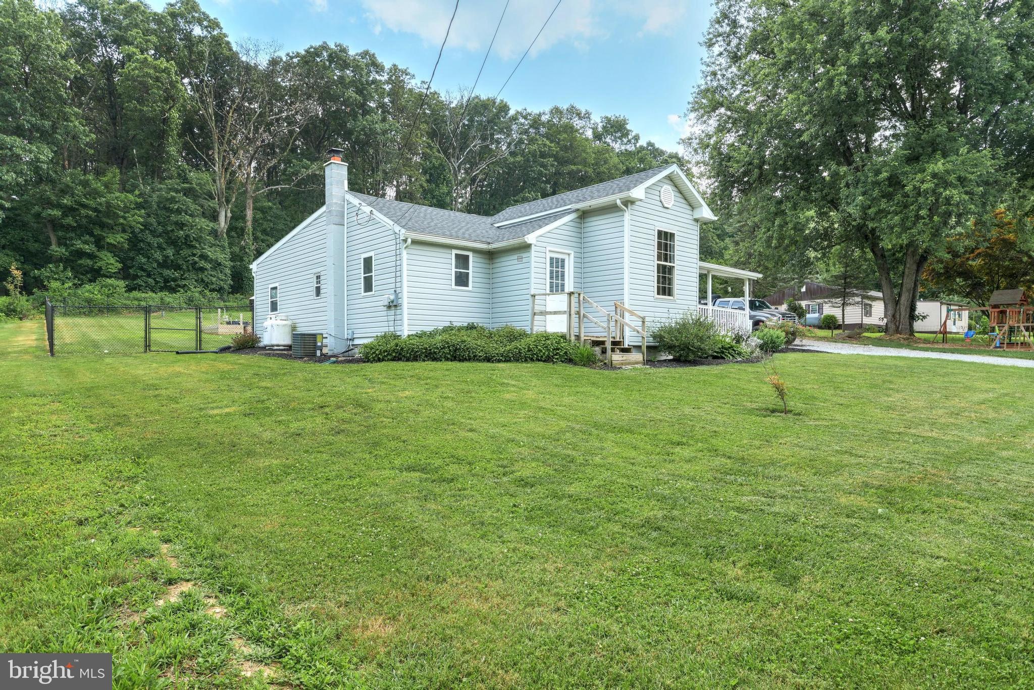 964 Burkholder Road Red Lion, PA 17356 - Photo 3 of 43