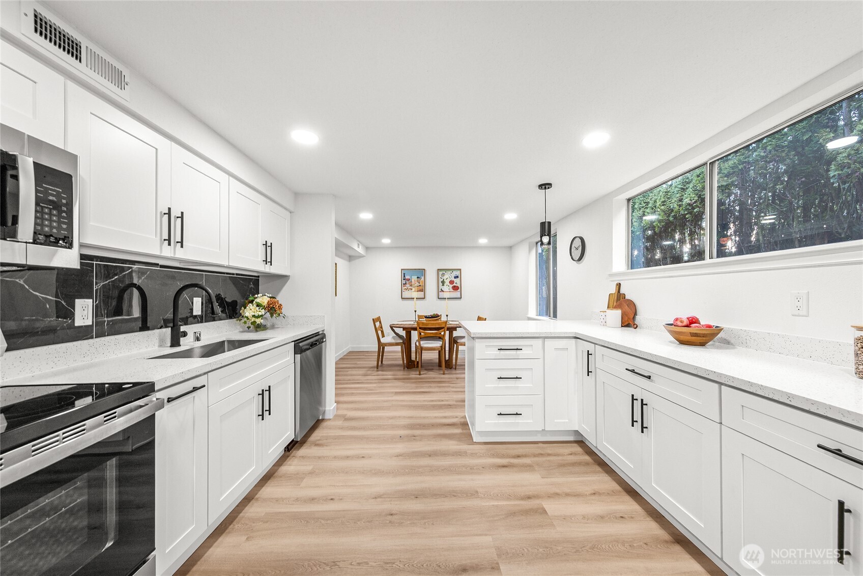 12611 Southeast 160th Street Renton, WA 98058 - Photo 33 of 40