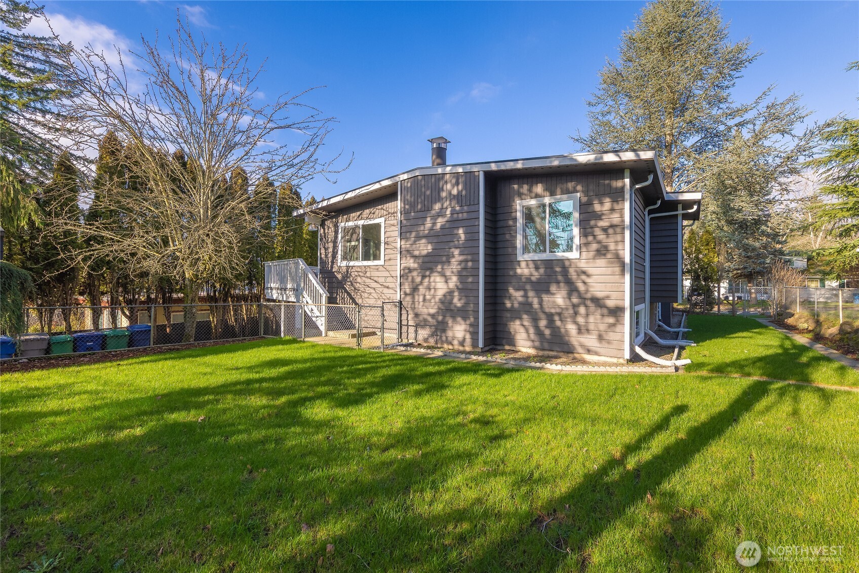 12611 Southeast 160th Street Renton, WA 98058 - Photo 5 of 40