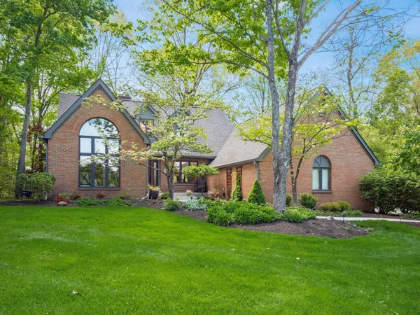 $750,000 | 8403 Beeswing Court, Dublin, OH 43017