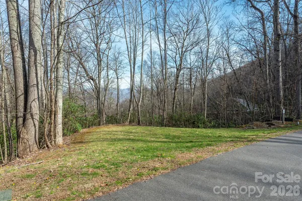 $179,900 | 1279 Arborcrest Way, Unit 38, Swannanoa, NC 28778