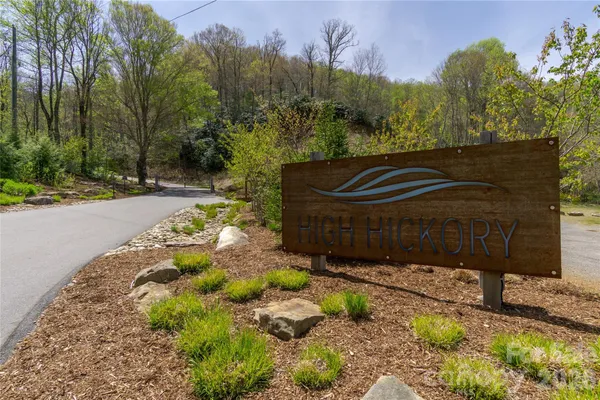 $179,900 | 1279 Arborcrest Way, Unit 38, Swannanoa, NC 28778