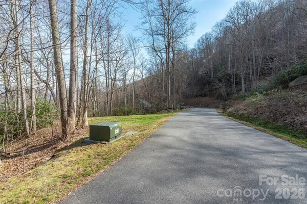 $179,900 | 1279 Arborcrest Way, Unit 38, Swannanoa, NC 28778