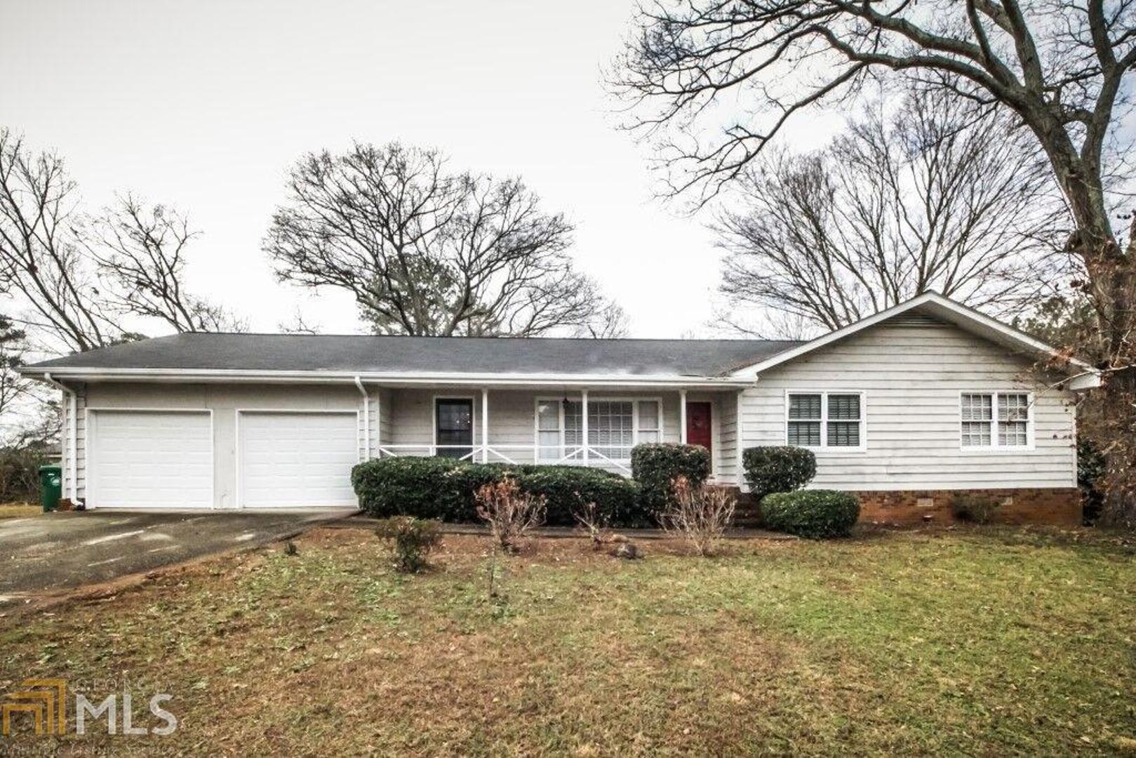 4184 Mercer Road, Unit 23 Decatur, GA 30035 - Photo 1 of 1 a view of outdoor space yard and front view of house