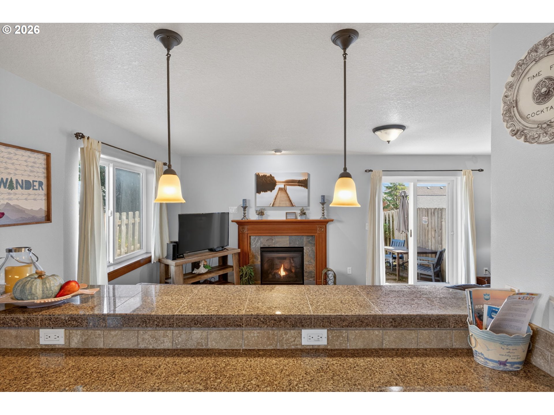 1061 South Columbia Street Seaside, OR 97138 - Photo 12 of 41 Kitchen/Living Room