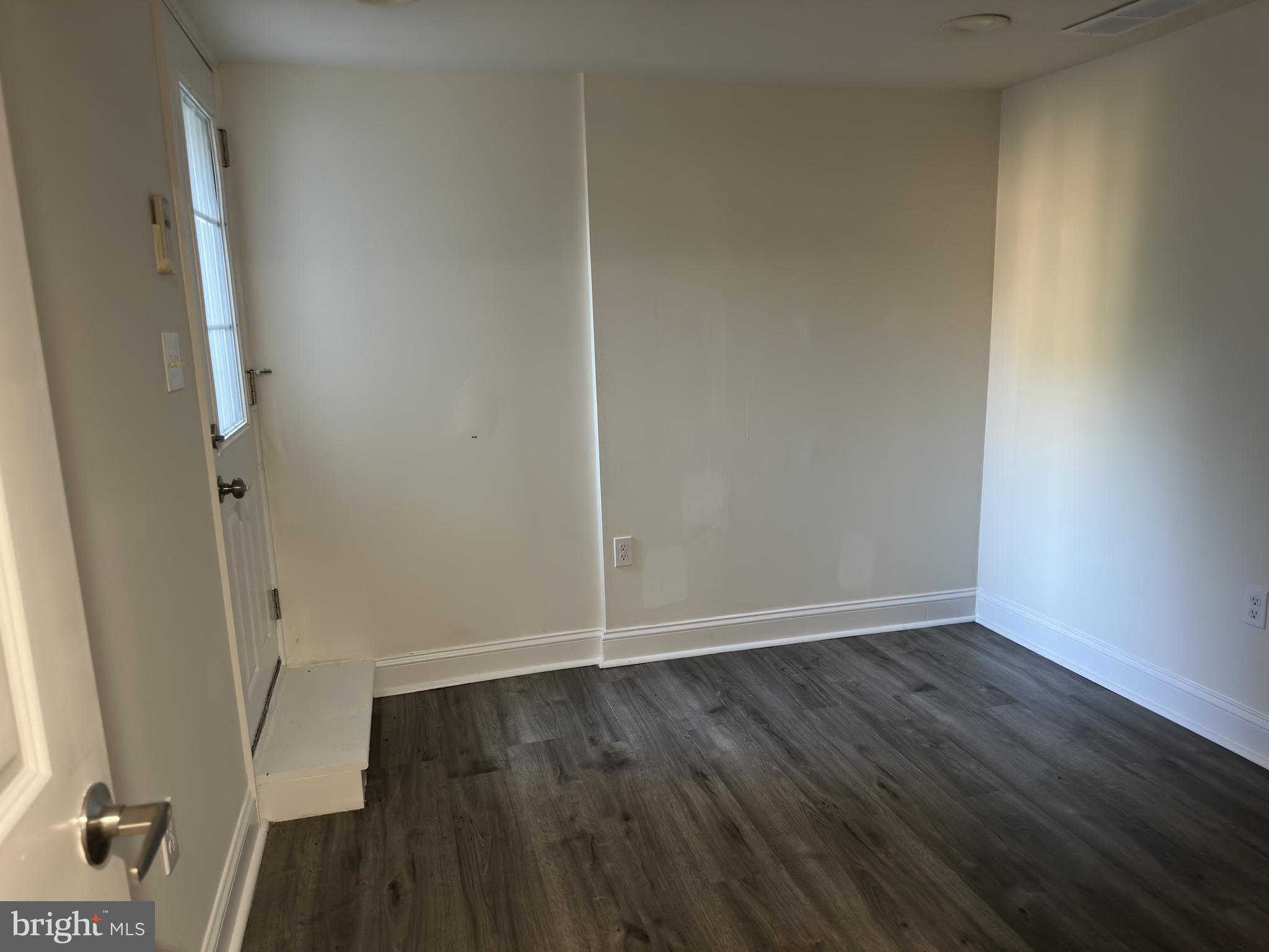113 15th Street Southeast Washington, DC 20003 - Photo 4 of 27