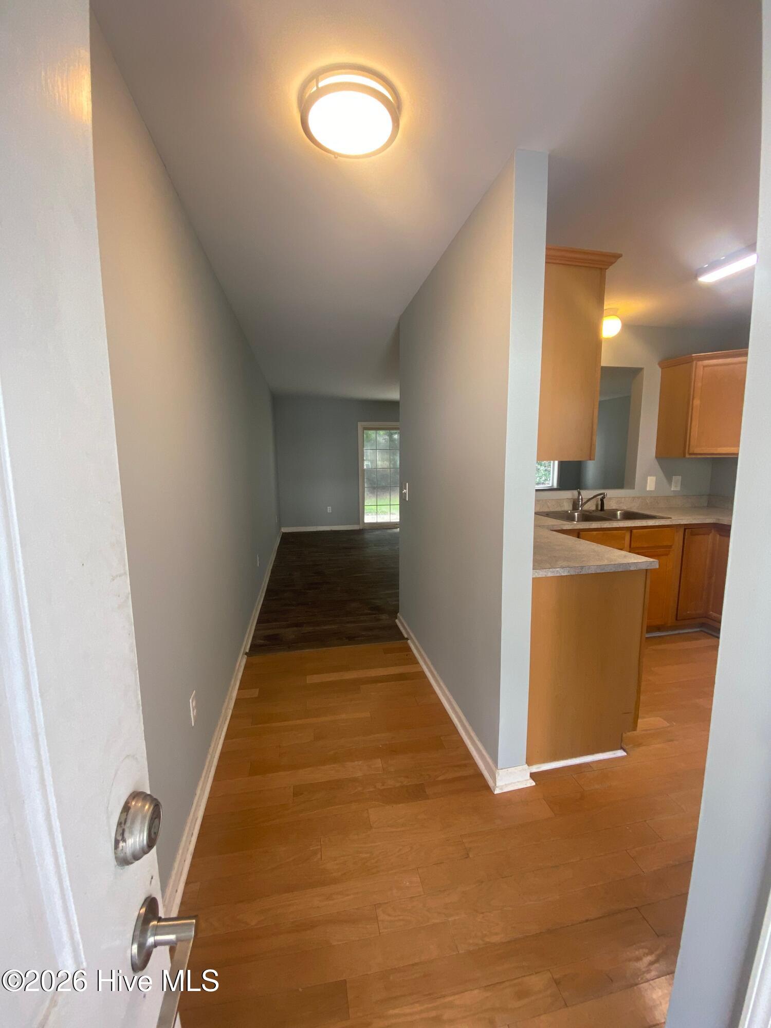 5132 Greenville Loop Road, Unit B Wilmington, NC 28409 - Photo 4 of 37